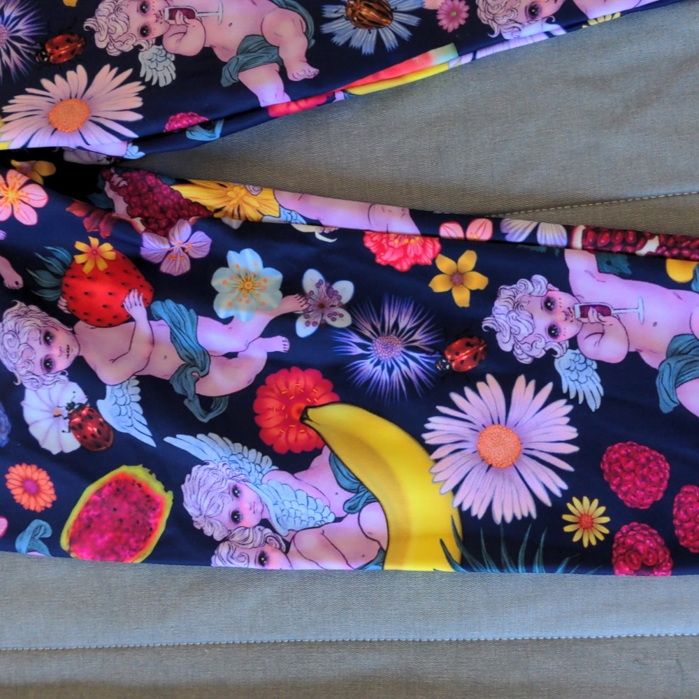 Beautiful Genius x Jordan Piantedosi maximalist fruit+ cherub leggings - Picture 6 of 13